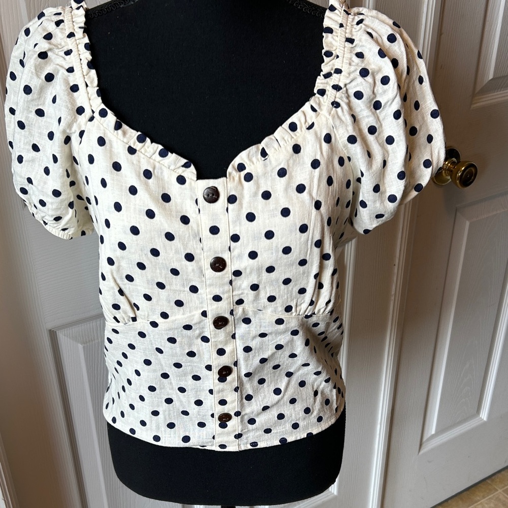 Monteau White Button-Front Polka Dot Puff Sleeve Top